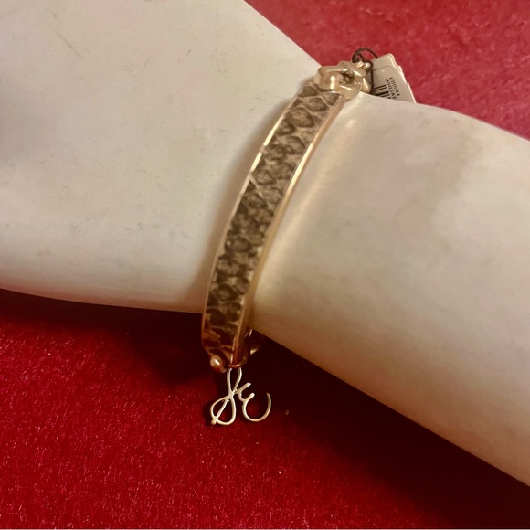 Sam Edelman NWWT Nickel & Gold Tone W/Genuine Leather ID Inspired Bracelet - Picture 10 of 15